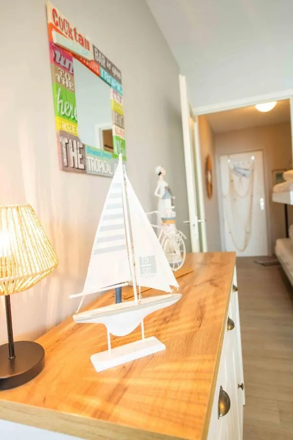 The Beach House Ostend Apartment